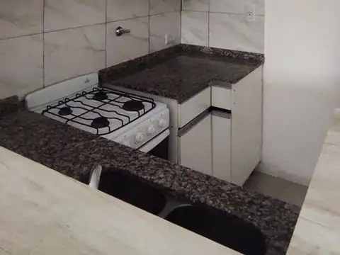 Departamento en Alquiler en Abasto, $ 490.000