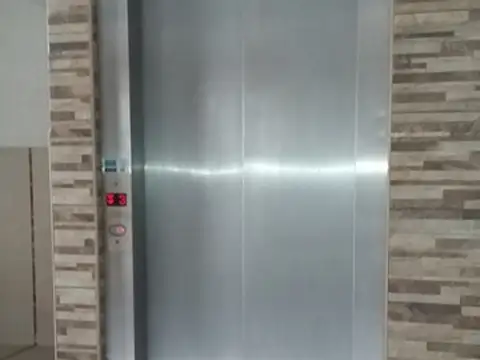 Dr. Sallares 100, Piso 2