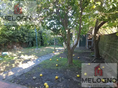 Casa en Alquiler con 1 cochera