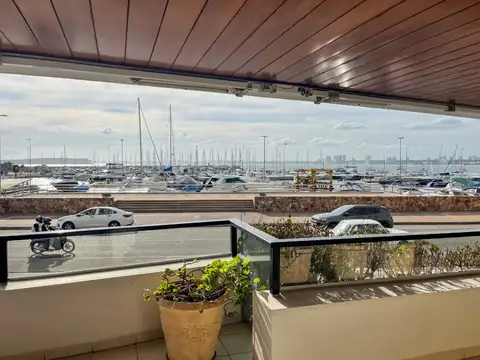 Rambla General José Artigas 100