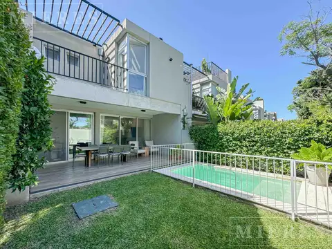 Muy linda casa en venta en el Complejo Ovejitas.