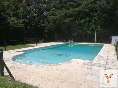 Casa en venta - 2 Dormitorios 3 Baños - Exaltación de la Cruz