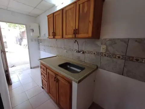 San martin (012) 100, Piso P.B.