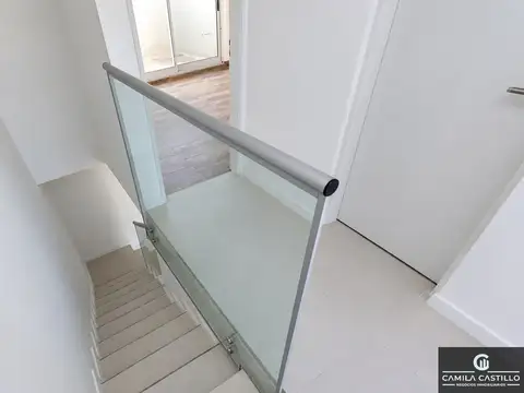 Depto Tipo Casa 3 ambientes con 2 baños