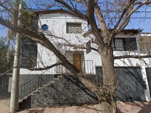 VENDE CASA PH EN ALTAMIRA
