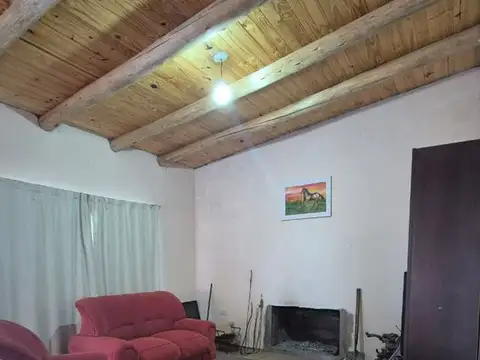 Casa 2 ambientes con 1 baño