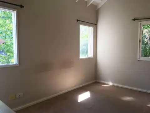 Casa en Venta con renta - La Delfina, Pilar