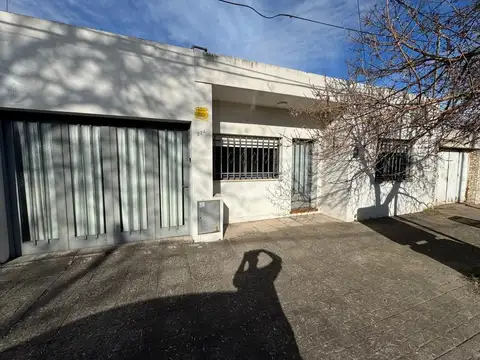 CASA EN VENTA EN PERGAMINO
