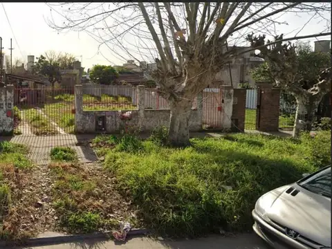 Venta Lote Tapiales AMPLIO CON CASA A REFACCIONAR