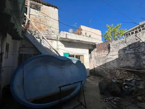 Venta Casa/Lote Ramos Mejía    Acepta Permuta 