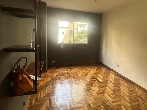 Cerrito 1548 , Piso 4