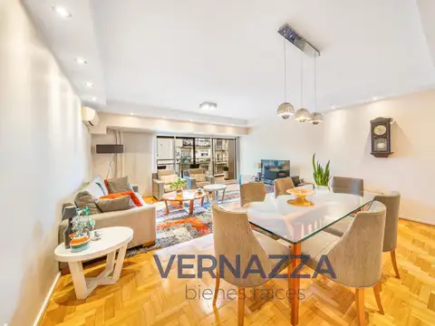 APTO CRÉDITO! Semipiso 4 ambientes con cochera y baulera a pasos del Parque Centenario