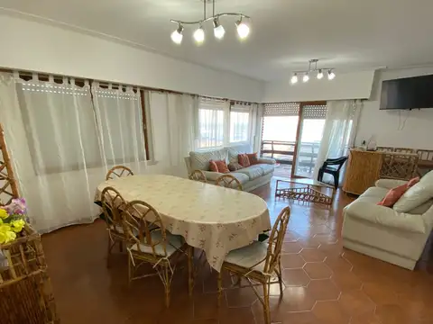 Departamento en Alquiler en Miramar, USD 3.800