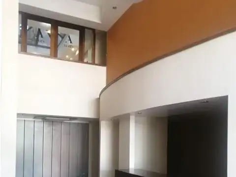 B. Mitre Oeste 100, Piso 5