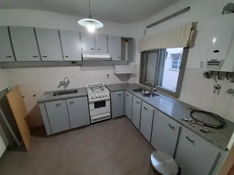 Montevideo 380 , Piso 3