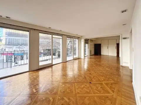 Departamento en Venta de 5 ambientes