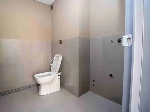 Oficina Monoambiente con 2 baños