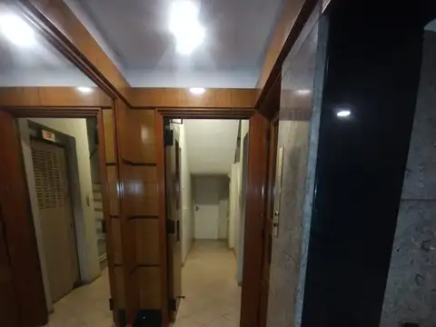 9 de Julio 1300, Piso 00