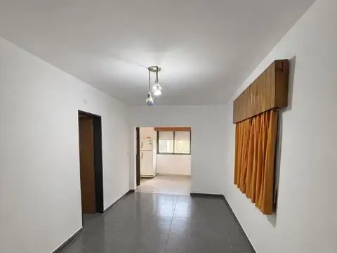 Depto Tipo Casa en Venta en El Palomar, USD 75.000