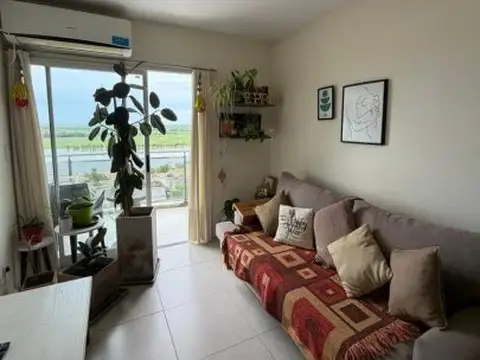 Departamento de 2 dormitorios con cochera en Villa Constitución.