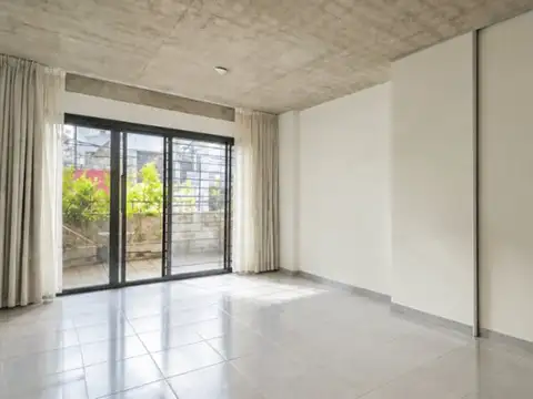 VENTA MONOAMBIENTE CON BALCÓN  - APTO PROFESIONAL - FLORIDA