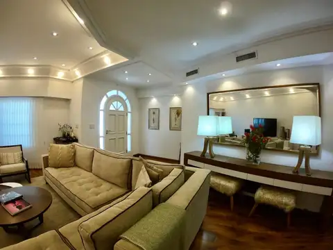 Casa en Venta en Lomas Del Mirador, USD 560.000