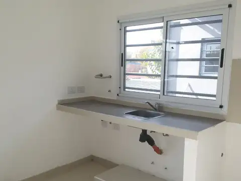 Depto Tipo Casa en Alquiler al Noroeste