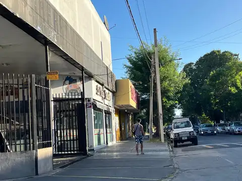 ESTACIONAMIENTO LAVADERO AUTOS- LOCAL  San Juan y Río Negro