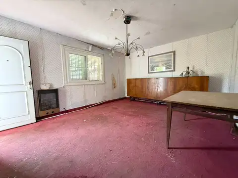 Casa 3 ambientes con 1 baño