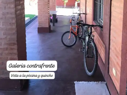 Casa 5 ambientes con 4 baños
