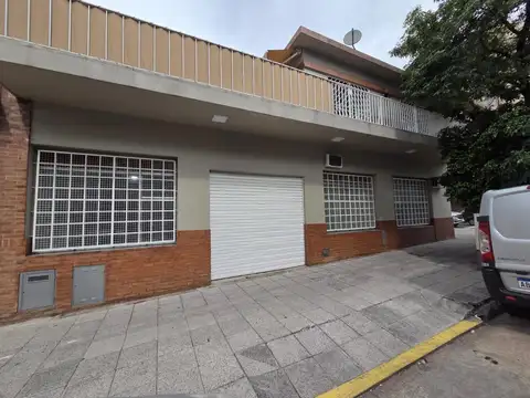 Alquiler Oficina local deposito SIN EXPENSA Parque Chacabuco