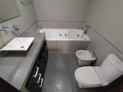 VENTA CASA Y GALPON EN ZONA EQUIPAMIENTO 3