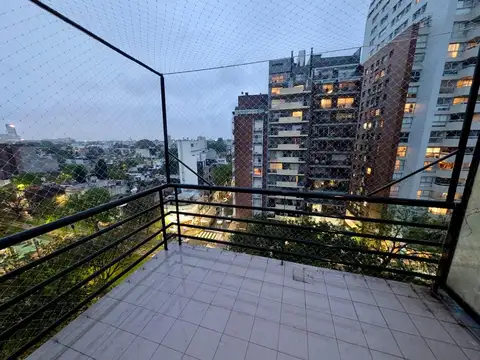 Alquiler  DOS AMB. FRENTE BALCÓN  EXPENSAS INCLUÍDAS.