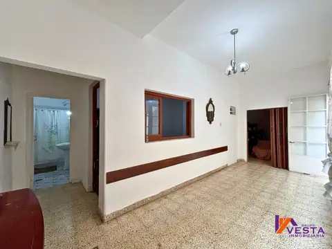 Casa en Alquiler con 1 cochera