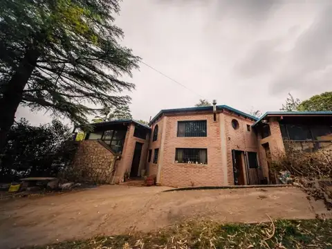 SE VENDE CASA 2 DORMITORIOS EN UNQUILLO