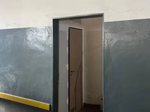 Local en Alquiler en Villa Real, $ 2.500.000