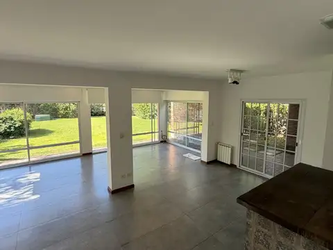 Casa en Alquiler de 3 dormitorios