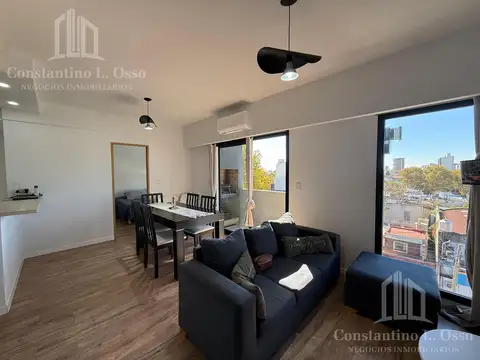 Departamento dos ambientes - Al frente  - con balcon - con cochera