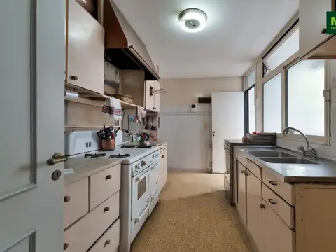 Departamento 5 ambientes con 3 baños
