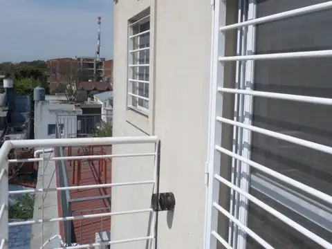 Dr M Belgrano 2400, Piso 3