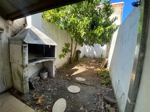 Depto Tipo Casa en Alquiler de 2 dormitorios