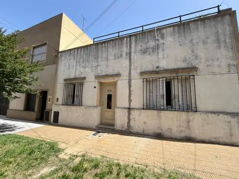VENTA CASA 3 AMB C/ PATIO Y TERRAZA SAN ANDRÉS