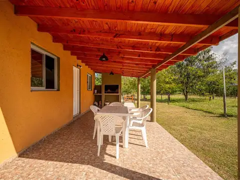 Casa 3 ambientes con 1 baño