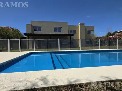 Casa en Alquiler de 4 dormitorios