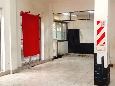 Adolfo Alsina 1900, Piso PB