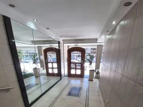 Avenida Directorio 1200