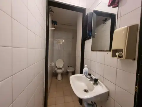 Galpon en Venta 38  mts Fondo