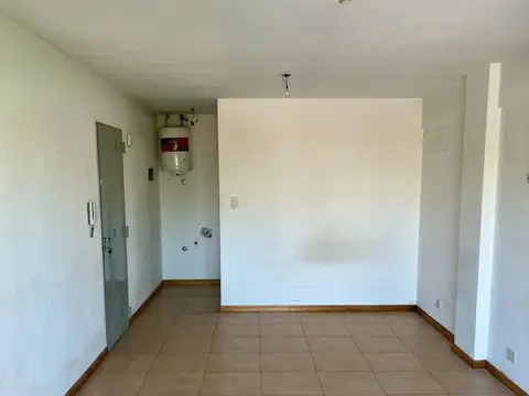 Departamento en Alquiler en Haedo Sur, $ 350.000