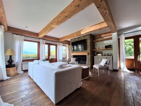 Venta Casa en Arelauquen con vista al lago