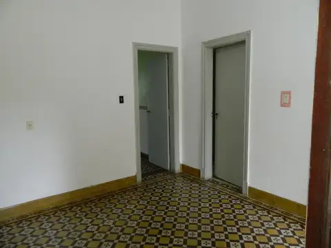 Depto Tipo Casa 5 ambientes con 1 baño